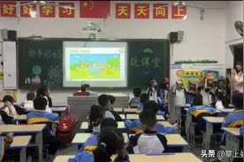 娄底三小“故事妈妈”进课堂活动：“读”具匠心，“悦”享时光图片