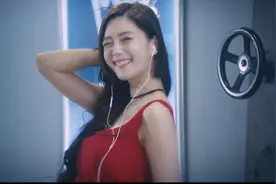 克拉拉：烂片女王，包贝尔的御用女主，中国男人为啥喜欢她？图片