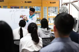 “配眼镜儿的”也是大工匠，郑州验光师要把培训学校覆盖全国图片
