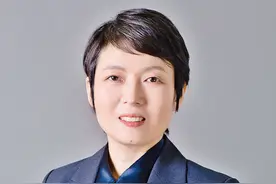 从医生到女神董事长，她毕业于华中科技大学，创办上市公司，市值超百亿！图片