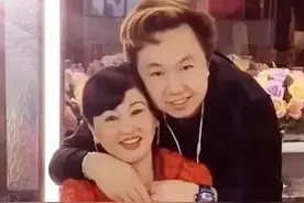 蔡天凤父亲烂赌，母亲再婚成有钱人！和女婿亲吻暧昧，她称是福气图片