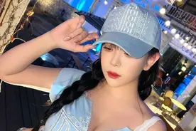 放肆展示好身材！韩国网红正妹QueenDami美照欣赏图片
