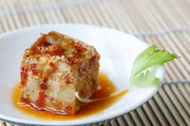 一家三口吃自制腐乳，一死两伤，腐乳是人间美味还是健康杀手？图片