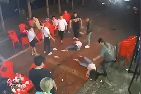 唐山打人者岳母称：我们都是老实人，遭网友调侃，但真相并非如此图片