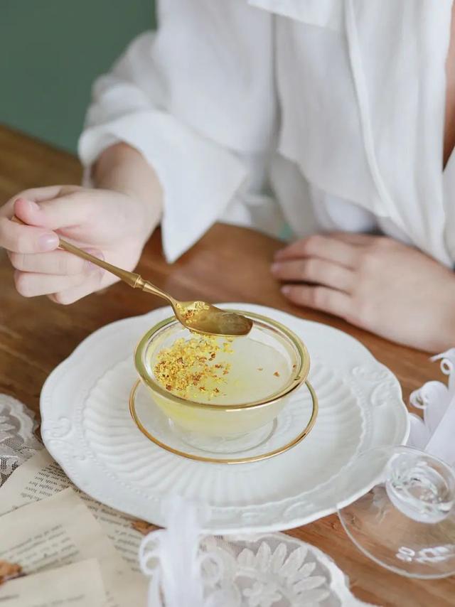女性吃燕窝的最佳时间 2026年女人吃燕窝的最佳时间