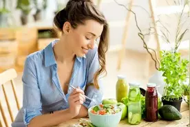 后半生最舒服的活法，都藏在这几句话里图片