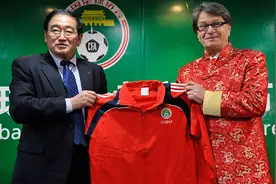 前国足主帅去世，足协只给60万美元，里皮年薪2300万欧元图片