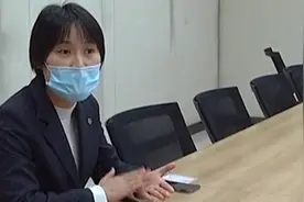 8000万活期存款不让取，小伙气得跳脚，银行柜员：有储蓄资金考核图片