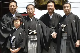 渣爷+渣爹+渣叔，19岁日本歌舞伎世家小少爷被迫挑大梁！图片