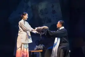 西湖边秋水山庄：名妓秋水资助丈夫收购申报，被金屋藏娇成二夫人图片