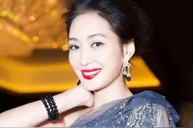 “性感女人”孟广美，被前任骗光家产，后嫁京城富豪收获幸福图片