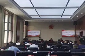 【法院动态】格尔木市人民法院向市人大常委会汇报信息化工作开展情况图片