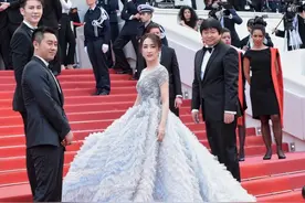 42岁的马苏自毁前程，一条路走到黑，从一线女星到无人问津图片