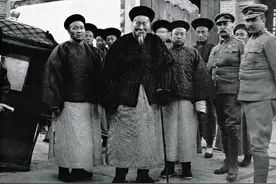 郭德纲单口常见定场诗：落日旌旗大将坛图片