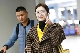 为什么加衣服也还冷？网友：把握“三明治穿衣法”，穿得少也暖和图片