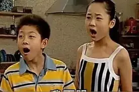 老大总是打老二？大人这样干预会导致手足恶交一辈子图片