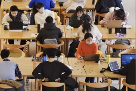 学在复旦！带你看，复旦er的自习！| 你奋斗的样子真美丽图片