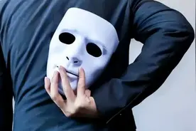 有这四种特征的男人，内心最狠毒！一旦遇到不要深交，赶紧跑！图片