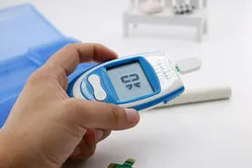 血糖变高，“睡觉”先知？睡觉时出现3种异常，提醒你该降血糖了图片