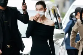 vogue活动：童瑶身材尽显，金晨像犀利姐，刘雯黑丝若隐若现好绝图片
