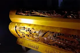 浙江挖出1500斤金丝楠木棺材，估值超3亿，一桩千古谜案随之解开图片