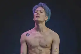 男菩萨们身材这么好，为什么要穿衣服啊图片