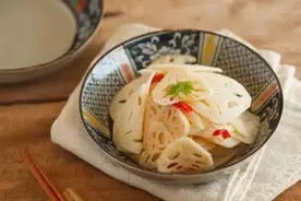 下锅前多「一步骤」，丝瓜、马铃薯等 5 种食材加热不变色！图片