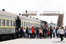 踏上蒸汽机车 感受最美调兵山图片