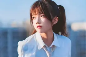 JK少女穿搭：仿佛夏日里的橘子汽水一样，让30岁女人有心动的感觉图片