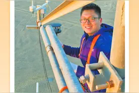 亮点海报｜无奋斗，不青春！图片