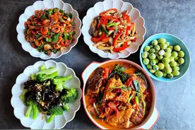 一家三口的午餐：4道家常菜，花钱不多吃着香，满满人间烟火气息图片