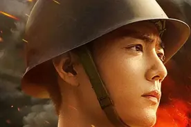 血战老山：新兵对着步话机喊：感谢祖国，你的儿子们在守卫您图片