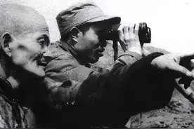 中原突围太累，皮定均拒绝休整，团长骂：怕死鬼，打什么仗？图片