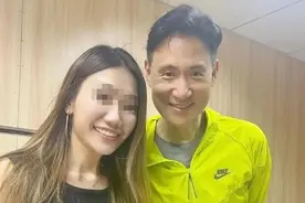 张学友近照皱纹明显消瘦过度，疑遇破产危机，半价变卖8亿豪宅图片