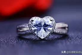 订婚戒指怎么挑？有哪些细节要注意？大概什么时候买？图片