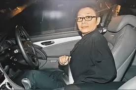 俞峥：陈百强、许晋亨之后，何超琼13年之密友，到底是什么来头？图片