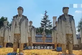 如果你去云南旅游，请揣一把糖，去松山烈士陵园，看看那些娃娃兵图片
