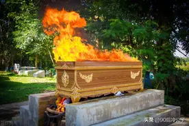 人死后为什么要立刻用棉花塞住肛门和口鼻？答案让人泪目图片