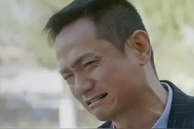 爱妻去世14年，葬礼上哭到昏厥发誓永不再娶的果靖霖，如今怎样了图片