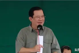 柬埔寨洪森总理笑谈：在KTV搂搂抱抱一晚，5美元小费是太少图片