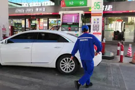 都是加油，每次“加200”和“加满”有啥区别？看维修师傅怎么说图片