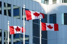 为什么申请加拿大移民？加拿大绿卡有什么作用？图片