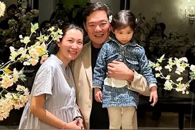 61岁亿万富豪被曝再当爸，小25岁演员妻子孕味浓！已育有4个女儿图片