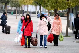 “超长寒假”来了，多所高校宣布提前放假，大学生返乡会顺利吗？图片