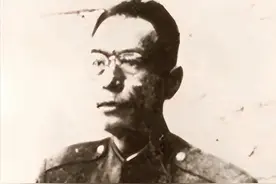 昔日黄埔教官被俘虏，陈赓笑着问他：老师，学生这一招怎么样图片