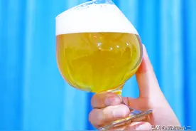 不小心就翻车！这款啤酒名气挺大，价格挺贵，喝起来却有点水图片