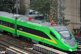 复兴号CR200J型电力动车组（新一代）图片