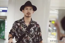 男人过了40岁，就少穿这4种“油腻单品”！拉低气质还被人说邋遢图片