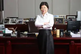 中国第一位女首富张茵：靠回收废纸，坐拥270亿身家图片