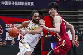 CBA“浙江德比”火药味呛人，稠州总经理、主教练双双被罚出场图片